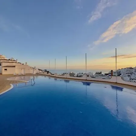 Prestige Flat By Holidays *