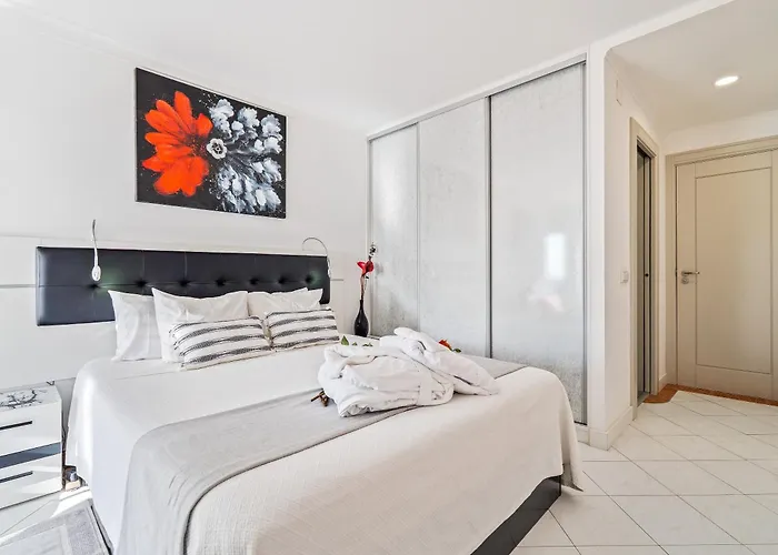 Апартаменты Prestige Flat Sea View By Albufeira Holidays